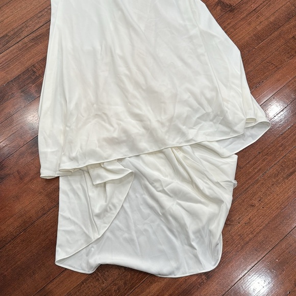 David’s Bridal Wedding Gown - Ivory size 14 - only tried on not worn or altered - Picture 4 of 14